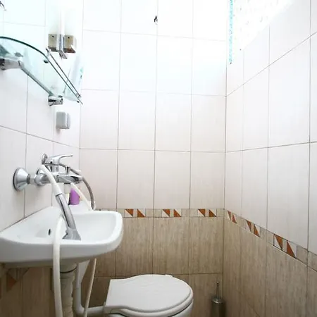 بيت شباب The House Hostel بلوفديف